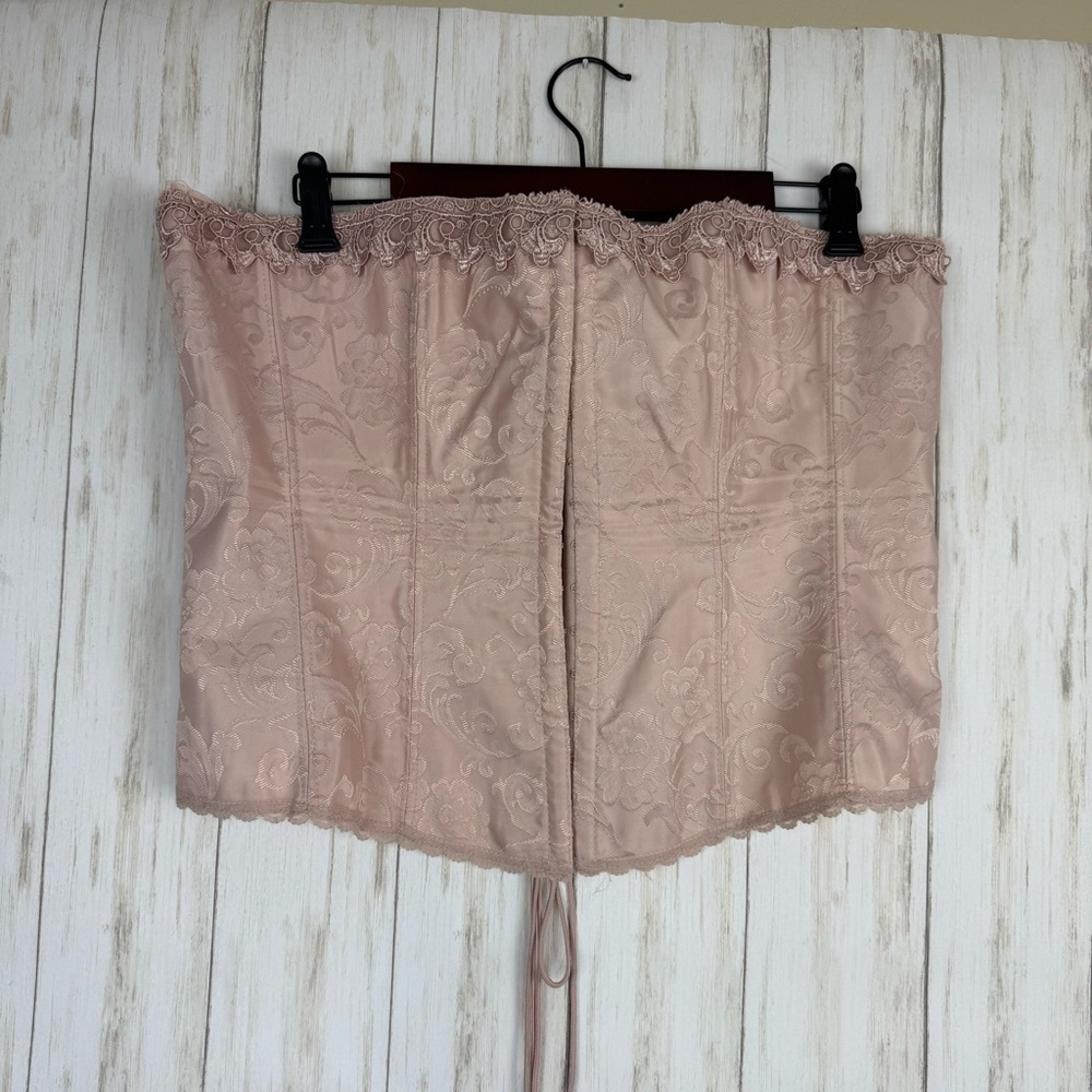 Frederick's of Hollywood Vintage Corset Nude Pale Baby Pink size 40